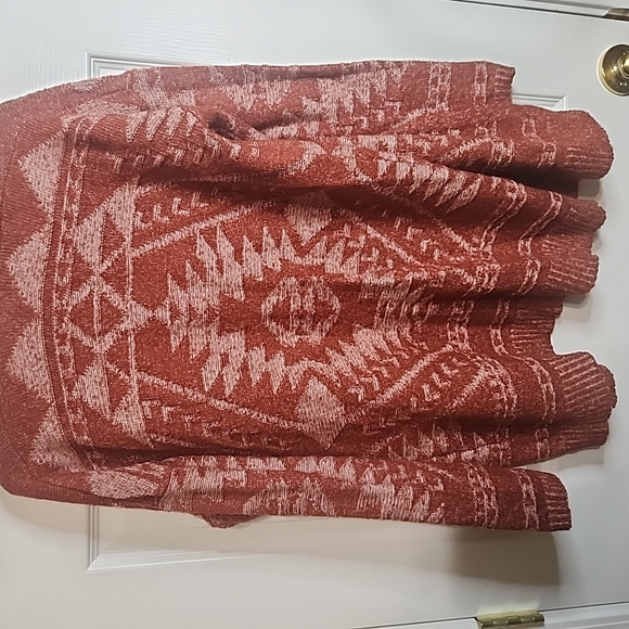 Aztec Patterned Rust Cardigan - Picture 3 of 3